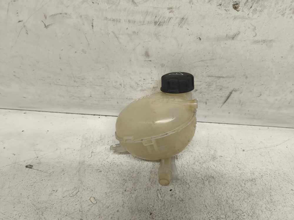 VASE D EXPANSION CITROEN C4/ PEUGEOT 208/ 2008 /DS3 CROSSBACK/ OPEL CORSA F - Vue 1